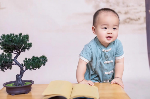 海西孕妇显怀是几个月